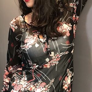 Feminine Charm: Vintage New York & Company Sheer Floral Tunic Top